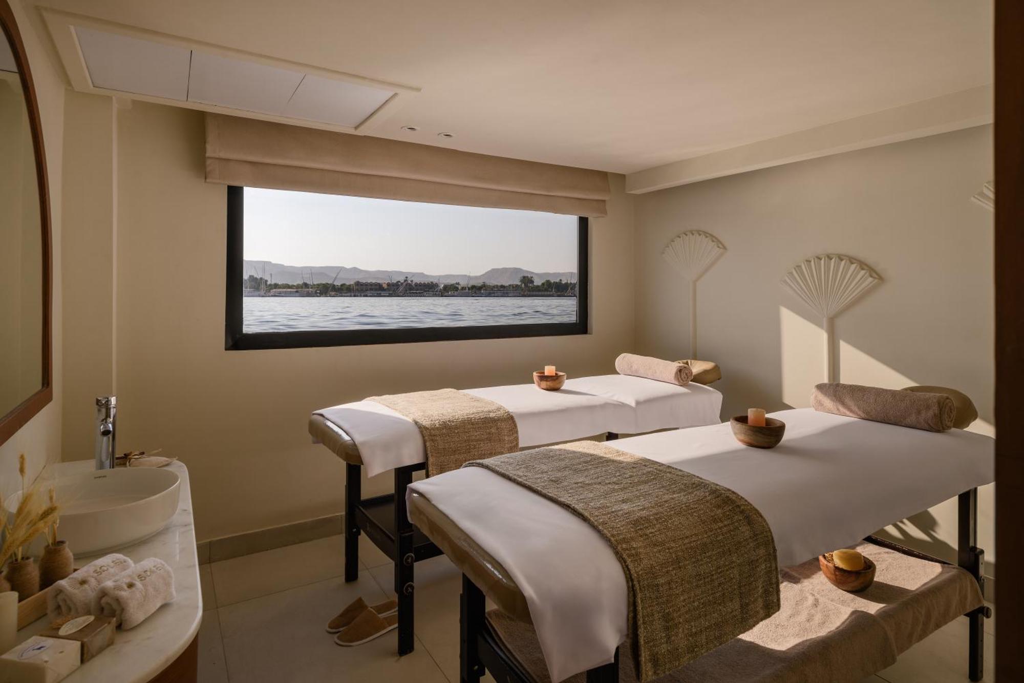 Soleil Nile Cruise - Every Monday From Luxor For 4 & 7 Nights, And Every Friday From Aswan For 3 & 7 Nights Bagian luar foto