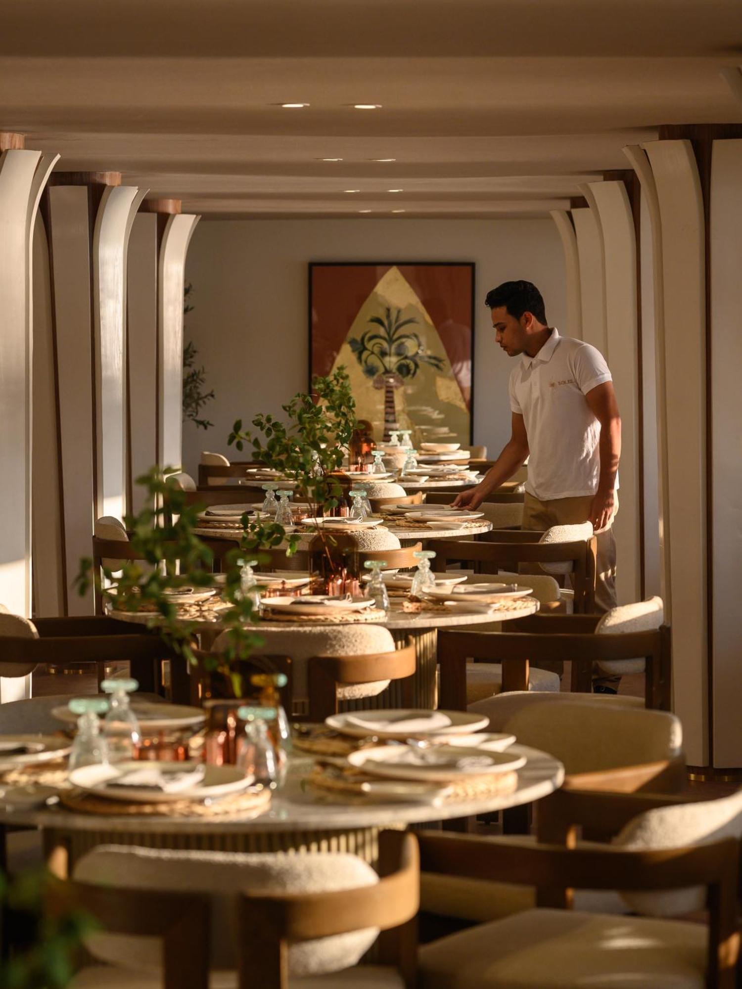 Soleil Nile Cruise - Every Monday From Luxor For 4 & 7 Nights, And Every Friday From Aswan For 3 & 7 Nights Bagian luar foto